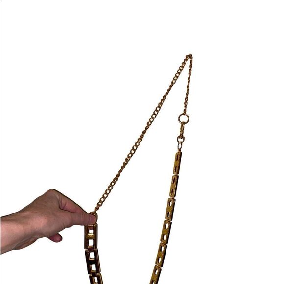 Vintage gold metal belt with geometric shapes - Picture 2 of 7